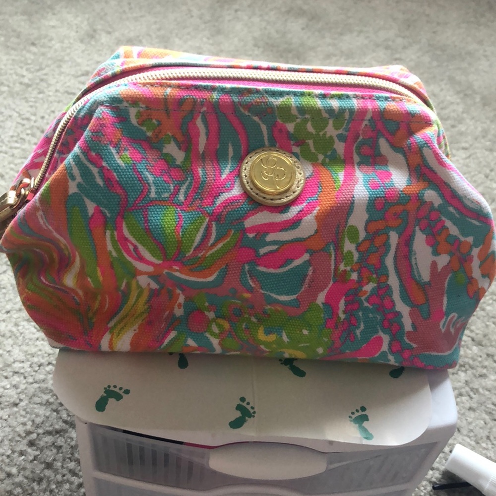 Lilly Pulitzer makeup bag